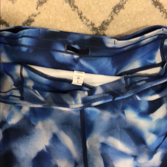 Speed up Lululemon blue and white leggings - Picture 6 of 7